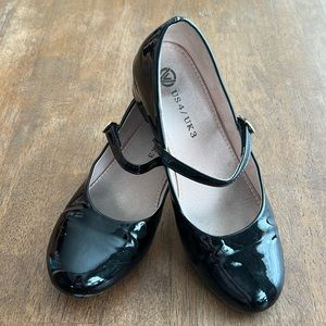 Girls Mary Jane Dress Shoes with Low Heel - Youth Size 4